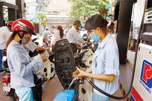 Lạm phát tăng, lãi suất khó giảm thêm